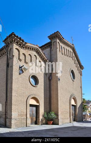 Église des Saints Pierre et Paul. Castelleone di Suasa. Marche. Italie Banque D'Images