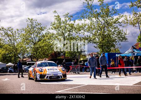 40 LAGRUE Gwen, PREVOT STEPHANE, Porsche 991, ambiance lors du Rallye Rhone Charbonnières 2024, 2ème manche du Championnat de France des Rallyes 2024, du 18 au 20 avril à Charbonnières-les-bains Banque D'Images