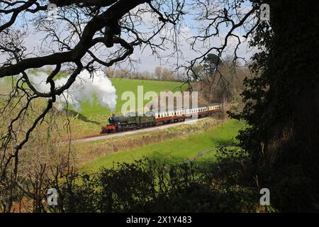 Manor 7827 approche de Greenway Halt le 7,3.24. Banque D'Images