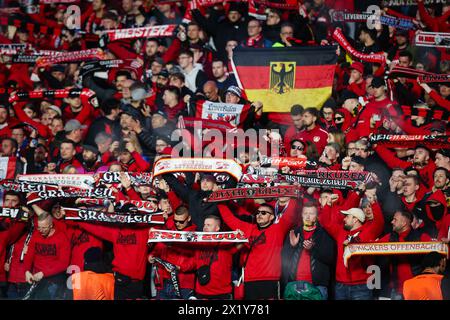 LONDRES, Royaume-Uni - 18 avril 2024 : les fans de Bayer 04 Leverkusen lors du match de 2e match de quart de finale de l'UEFA Europa League entre West Ham United et Bayer 04 Leverkusen au London Stadium (crédit : Craig Mercer/ Alamy Live News) Banque D'Images