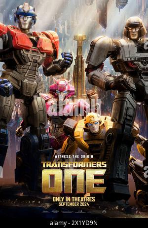 DATE DE SORTIE : 20 septembre 2024. TITRE : Transformers One. STUDIO : Paramount animation. RÉALISATEUR : Josh Cooley. INTRIGUE : L'histoire d'origine inconnue d'Optimus Prime et Megatron, mieux connus comme ennemis jurés, mais autrefois étaient des amis liés comme des frères qui ont changé le destin de Cybertron pour toujours. EN VEDETTE : l-R, Brian Tyree Henry (d-16), Keegan-Michael Key (B-127), Scarlett Johansson (Elita-1) et Chris Hemsworth (Orion Pax) poster (Crédit image : © Paramount animation/Entertainment Pictures/ZUMAPRESS.com) USAGE ÉDITORIAL UNIQUEMENT ! Non destiné à UN USAGE commercial ! Banque D'Images