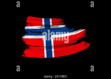 Drapeau grunge national créatif, drapeau coup de pinceau de Norvège sur fond noir isolé, concept de politique, affaires mondiales, coopération internationale Banque D'Images