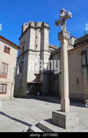 Du vrai Basilique Menor de Santa Maria la Mayor, la Plaza de Alonso de Fonseca, Pontevedra, Galice, Espagne. Banque D'Images