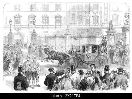 La Cour au palais de Buckingham samedi dernier : arrivée des ambassadeurs étrangers, 1864. 'En souvenir de l'occasion, samedi dernier, quand notre reine, à la satisfaction de tout son peuple, est revenue, d'une certaine manière, à la vie publique en tenant une cour au palais de Buckingham pour la première fois depuis le début de son veuvage, nous avons gravé un croquis de l'arrivée du corps diplomatique aux portes du palais. Il n'est pas nécessaire que nous fassions d'autres remarques sur une scène qui est si familière aux Londoniens pendant la saison habituelle des visites de sa Majesté dans cette ville. Nous pouvons mais Banque D'Images