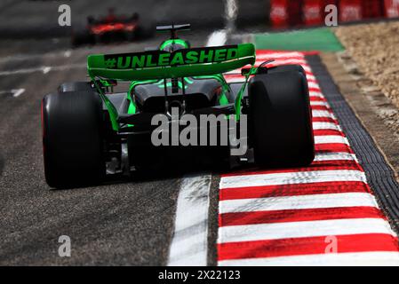 Shanghai, Chine. 19 avril 2024. Valtteri Bottas (fin) Sauber C44. Championnat du monde de formule 1, Rd 5, Grand Prix de Chine, vendredi 19 avril 2024. Shanghai, Chine. Crédit : James Moy/Alamy Live News Banque D'Images
