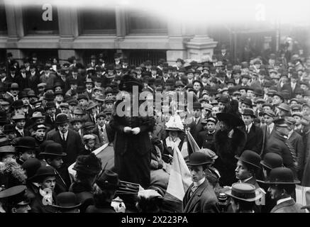 Dr Anna Shaw dans Wall Street, 1911. Banque D'Images