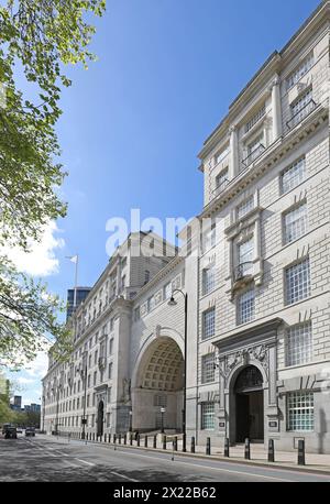 Thames House sur Millbank, Londres, Royaume-Uni. Quartier général du service de sécurité du Gouvernement du MI5. Construit dans les années 1920 Précédemment HQ pour ici. Banque D'Images