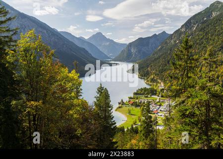 Plansee, Reutte, Alpes d'Ammergau, Tyrol, Autriche Banque D'Images