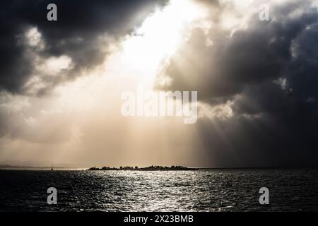 Coucher de soleil, El Porvenir, îles San Blas, Panama Banque D'Images