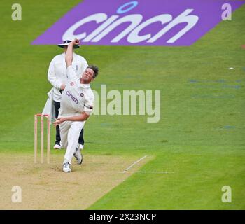 NORTHAMPTON, ANGLETERRE - 19 avril -2024 : Chris Tstay du Northamptonshire en action battant lors du match de division 2 du Vitality County Championship entre le Northamptonshire et Glamorgan au County Ground de Northampton, en Angleterre Banque D'Images