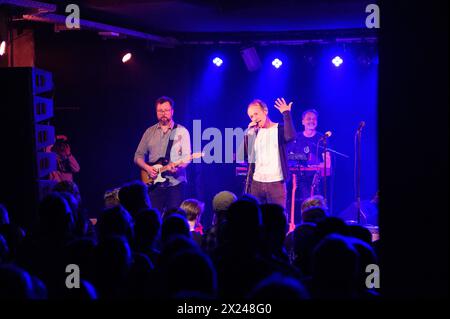 Munich, Allemagne. 18 avril 2024. Munich, Allemagne, 18 avril 2024 : Keimzeit lors du From Singapore to Feuerland Tour 2024 au Strom, Munich. (Sven Beyrich/SPP) crédit : photo de presse sportive SPP. /Alamy Live News Banque D'Images