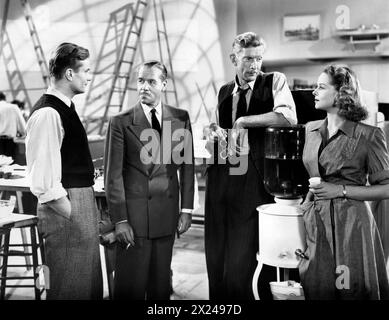 Kent Smith, Jack Holt, Alan Napier, Jane Randolph, sur le plateau du film, 'Cat People', RKO Radio Pictures, 1942 Banque D'Images