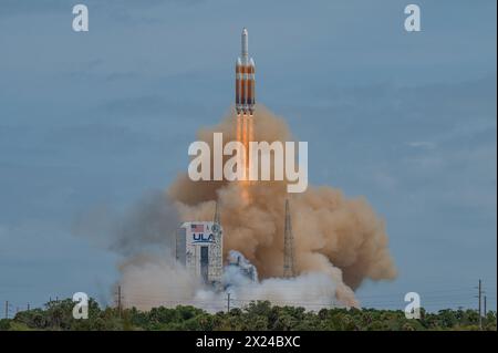 9 avril 2024 - Cape Canaveral Space Force Stati, Floride, États-Unis - Une fusée lourde Delta IV est lancée depuis le complexe de lancement spatial 37 (SLC-37) à la Station spatiale Cape Canaveral, Floride, le 9 avril 2024. Cette mission marquera la 16ème et dernière mission d’un Delta IV Heavy. (Crédit image : © Dakota Raub/U.S. Space Force/ZUMA Press Wire) À USAGE ÉDITORIAL EXCLUSIF ! Non destiné à UN USAGE commercial ! Banque D'Images