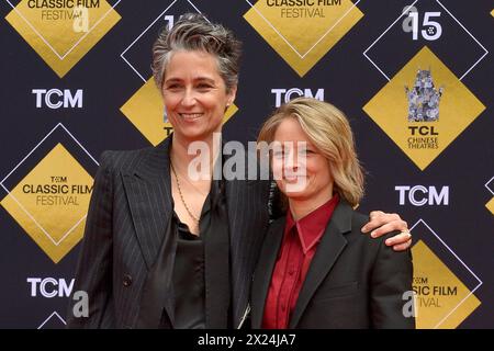 Alexandra Hedison mit Ehefrau Jodie Foster BEI Jodie encourage la cérémonie des mains et des empreintes au TCL Chinese Theatre Hollywood. Los Angeles, 19.04.2024 Banque D'Images