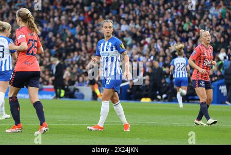 Brighton, Royaume-Uni. 19 avril 2024. Brighton, Angleterre, 19 avril 2024 : Julia Zigiotti (Brighton 10) pendant le match WSL entre Brighton Hove Albion et Everton au stade Amex, Brighton, Angleterre, le 19 avril 2024 (Bettina Weissensteiner/SPP) crédit : SPP Sport Press photo. /Alamy Live News Banque D'Images