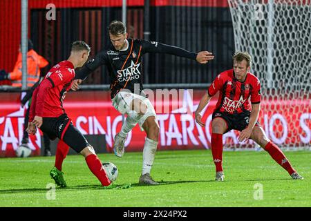 Seraing, Belgique. 19 avril 2024. Photo lors d'un match de foot entre KMSK Deinze et RFC Seraing lors de la 30ème journée de la saison Challenger Pro League 2023-2024, le vendredi 19 avril 2024 à Seraing, Belgique . Crédit : Sportpix/Alamy Live News Banque D'Images