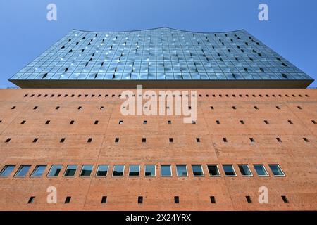 Hambourg, Allemagne - 14 juillet 2023 : Elbphilharmonie (salle de concert) à Hambourg, Allemagne Banque D'Images