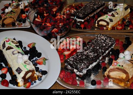 Buffet de desserts à la fête de Noël à New York, États-Unis Banque D'Images