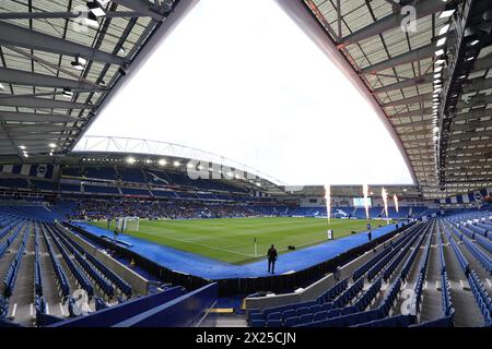 Brighton, Royaume-Uni 19 avril 2024 : vue générale du stade avant le match de Super League féminine entre Brighton & Hove `Albion et Everton au stade American Express. Crédit : James Boardman/Alamy Live News Banque D'Images