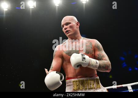 Rome, Italie. 19 avril 2024. Giuseppe Claudio Squeo (ITA) vs Niklas Rasanen (fin) lors du match de boxe de Cruiserweight IBF European Title le 19 avril 2022 au PalaStudio Cinecitta World à Rome, Italie crédit : Independent photo Agency/Alamy Live News Banque D'Images