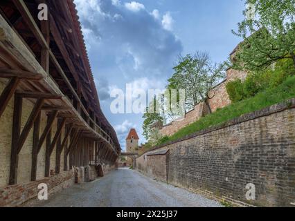 Wehrgang der historischen Burg Trausnitz in Landshut, Niederbayern, Bayern, Deutschland, Europa Wehrgang der historischen Burg Trausnitz in Landshut, Banque D'Images