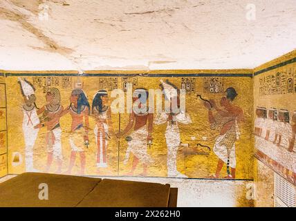 Egypte, Louxor, tombeau de Toutankhamon, mur nord de la salle funéraire. Banque D'Images