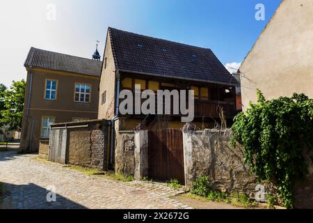 Stadtbild Mühlberg/Elbe ist eine an der Elbe gelegene Stadt im südbrandenburgischen Landkreis Elbe Elster. Mühlberg Brandenburg Deutschland *** paysage urbain Mühlberg Elbe est une ville sur la rivière Elbe dans le district sud de Brandebourg Elster Mühlberg Brandebourg Allemagne Banque D'Images