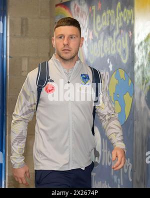 George Williams de Warrington Wolves arrive au stade avant le match Betfred Super League Round 8 Warrington Wolves vs Leigh Leopards au stade Halliwell Jones, Warrington, Royaume-Uni, le 20 avril 2024 (photo Steve Flynn/News images) Banque D'Images