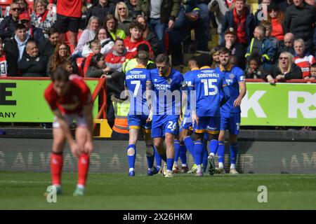 Londres, Angleterre. 20 avril 2024. Shrewsbury Town célèbre après que Daniel Udoh marque lors du match Sky Bet EFL League One entre Charlton Athletic et Shrewsbury Town. Kyle Andrews/Alamy Live News Banque D'Images