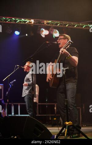 The Proclaimers se produisant au Wickham Festival, août 2012 Banque D'Images