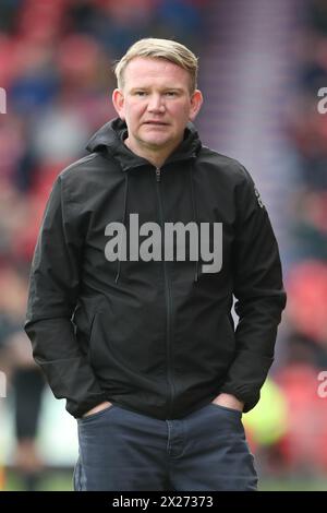 Doncaster, Royaume-Uni. 20 avril 2024. Barrow manager Pete Wild lors du match de Sky Bet League 2 entre Doncaster Rovers et Barrow au Keepmoat Stadium, Doncaster le samedi 20 avril 2024. (Photo : Mark Fletcher | mi News) crédit : MI News & Sport /Alamy Live News Banque D'Images