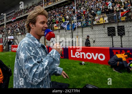 SHANGHAI, CHINE : Nico Rosberg, ancien pilote automobile, au Grand Prix de Chine de formule 1 2024 sur le circuit international de Shanghai à Shanghai, en Chine. Banque D'Images