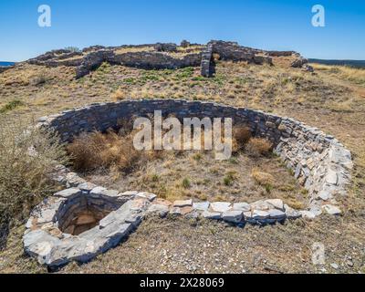 Kiva, ruine Gran Quivira, Monument national des missions Salinas Pueblo, Gran Quivira, Nouveau-Mexique. Banque D'Images