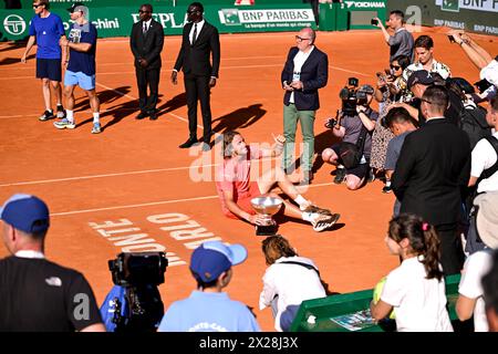 Paris, France. 14 avril 2024. Stefanos Tsitsipas lors de la finale Rolex Monte-Carlo ATP Masters 1000 tennis le 14 avril 2024 au Monte Carlo Country Club de Roquebrune Cap Martin près de Monaco. Crédit : Victor Joly/Alamy Live News Banque D'Images