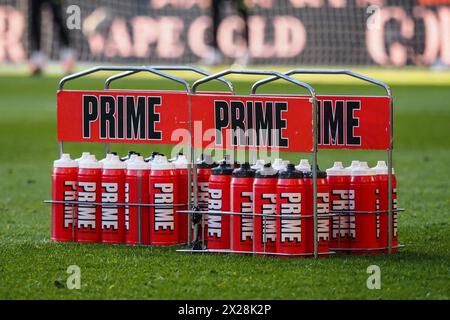 Wolverhampton, Royaume-Uni. 20 avril 2024. Wolverhampton, Angleterre, le 20 avril 2024 : Arsenal's Prime boit pendant le match de football de premier League entre les Wolverhampton Wanderers et Arsenal au stade Molineux de Wolverhampton, Angleterre (Natalie Mincher/SPP) crédit : SPP Sport Press photo. /Alamy Live News Banque D'Images