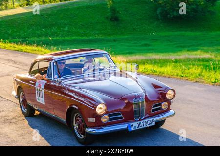 kainisch, autriche, 20 juillet 2006, ennstal classic, compétition de voitures anciennes, bmw 503 *** kainisch, österreich, 20. juillet 2006, ennstal classic, wettbewerb für oldtimer, bmw 503 Copyright : xx Banque D'Images