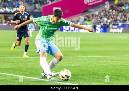 Seattle, Washington, États-Unis. 20 avril 2024. Le joueur des Seattle Sounders OBED VARGAS #18 tire un coup au but, dans la 2e moitié du match Seattle Sounders vs Vancouver Whitecaps, où les sirènes perdent à domicile 0-2. (Crédit image : © Melissa Levin/ZUMA Press Wire) USAGE ÉDITORIAL SEULEMENT! Non destiné à UN USAGE commercial ! Crédit : ZUMA Press, Inc/Alamy Live News Banque D'Images