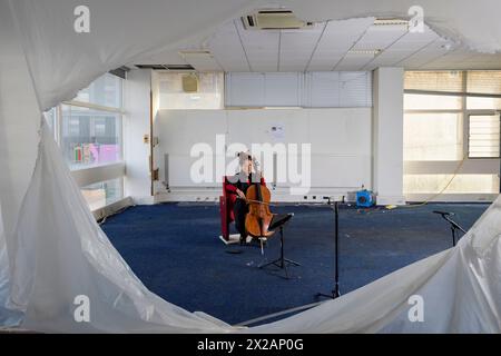 Musiciens, violoncelliste de l’Orchestre de chambre écossais Su-a Lee Banque D'Images