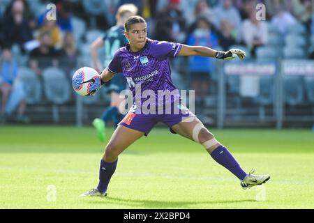 Gosford, Australie. 21 avril 2024. Jada Leanne Mathyssen-Whyman du Sydney FC est vue en action lors du match de demi-finale 2 de la saison 2023-24 de Liberty A-League entre Central Coast Mariners FC et Sydney FC au stade Industree Group. Score final ; Sydney FC 1 : 0 Central Coast Mariners FC. (Photo Luis Veniegra/SOPA images/SIPA USA) crédit : SIPA USA/Alamy Live News Banque D'Images