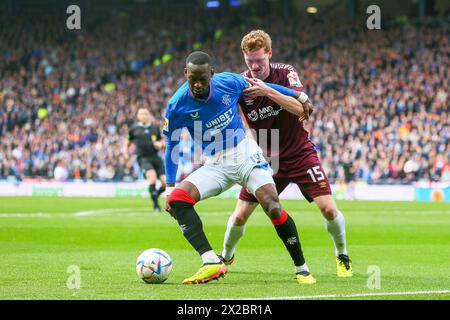 Glasgow, Royaume-Uni. 21 avril 2024. Les Rangers jouent Heart of Midlothian au stade de football de Hampden Park, Glasgow, Écosse, Royaume-Uni lors d'une demi-finale de la Coupe d'Écosse. Le vainqueur de ce jeu jouera le Celtic FC en finale. Crédit : Findlay/Alamy Live News Banque D'Images