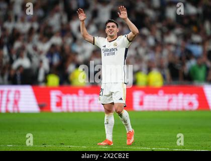 Madrid, Espagne. 21 avril 2024. Lors du match de Liga entre le Real Madrid et le FC Barcelone, il a joué au stade Santiago Bernabeu le 21 avril 2024 à Madrid, en Espagne. (Photo de Bagu Blanco/PRESSINPHOTO) crédit : AGENCE SPORTIVE PRESSINPHOTO/Alamy Live News Banque D'Images