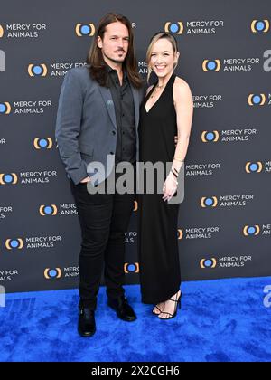 20 avril 2024, Los Angeles, Californie, États-Unis : Mark Hapka et Kelley Jakle assistent au 25e Gala Mercy for Animals Gala Celebration au Rolling Greens. (Crédit image : © Billy Bennight/ZUMA Press Wire) USAGE ÉDITORIAL SEULEMENT! Non destiné à UN USAGE commercial ! Banque D'Images