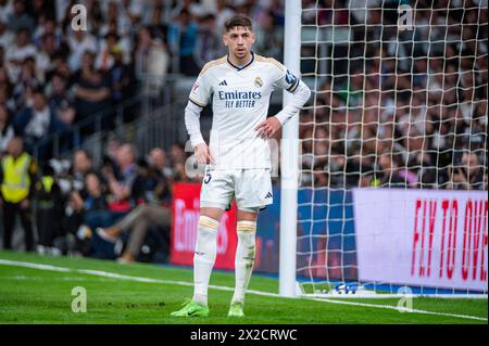 Madrid, Madrid, Espagne. 21 avril 2024. MADRID, ESPAGNE - 21 AVRIL : Federico Valverde du Real Madrid vu lors du match de football la Liga EA Sports 2023/24 entre le Real Madrid et le FC Barcelone à l'Estadio Santiago Bernabeu le 21 avril 2024 à Madrid, Espagne. Crédit : ZUMA Press, Inc/Alamy Live News Banque D'Images