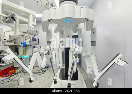 Traitement chirurgical du cancer de la prostate, prostatectomie radicale, robot chirurgical Da Vinci, Urologie, chirurgie, salle d'opération, hôpital Onkologikoa, oncolog Banque D'Images