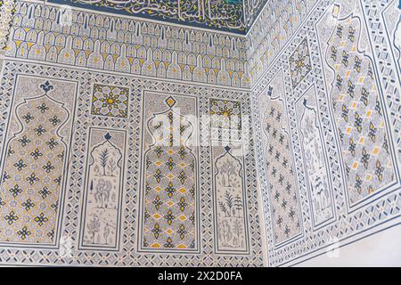 20 JUIN 2023, SAMARCANDE, OUZBÉKISTAN : mosaïque de la mosquée Bibi-Khanym, Samarcande, Ouzbékistan image rapprochée Banque D'Images