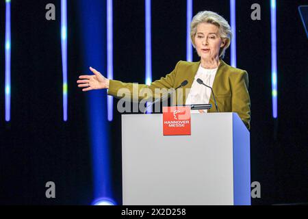 Hannover Messe Eröffnung 2024 Ursula von der Leyen, Präsidentin der Europäischen Kommission, Rede im Kuppelsaal Hannover Congress Centrum HCC, Niedersachsen Allemagne *** Hannover Messe ouverture 2024 Ursula von der Leyen, Présidente de la Commission européenne, discours au Kuppelsaal Hannover Congress Centrum HCC, basse-Saxe Allemagne Banque D'Images