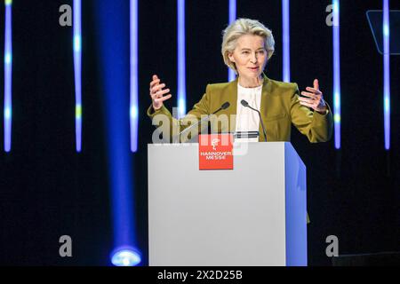 Hannover Messe Eröffnung 2024 Ursula von der Leyen, Präsidentin der Europäischen Kommission, Rede im Kuppelsaal Hannover Congress Centrum HCC, Niedersachsen Allemagne *** Hannover Messe ouverture 2024 Ursula von der Leyen, Présidente de la Commission européenne, discours au Kuppelsaal Hannover Congress Centrum HCC, basse-Saxe Allemagne Banque D'Images