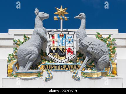 Armoiries royales australiennes sur l'ancien Parlement (musée de la démocratie), King George Terrace, Canberra, territoire de la capitale australienne, Australie Banque D'Images