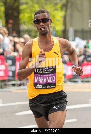 21 avril 2024, Londres, Royaume-Uni. Événement : Marathon de Londres 2024. Légende : Mahamed Mohamed (GBR) photo : Mark Dunn / Alamy Live News Banque D'Images