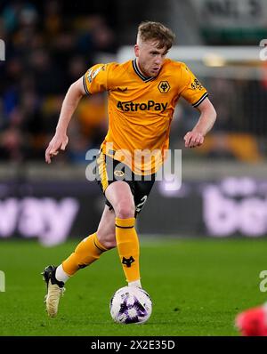 Tommy Doyle des Wolverhampton Wanderers lors du match de premier League au Molineux Stadium, Wolverhampton. Date de la photo : samedi 20 avril 2024. Banque D'Images